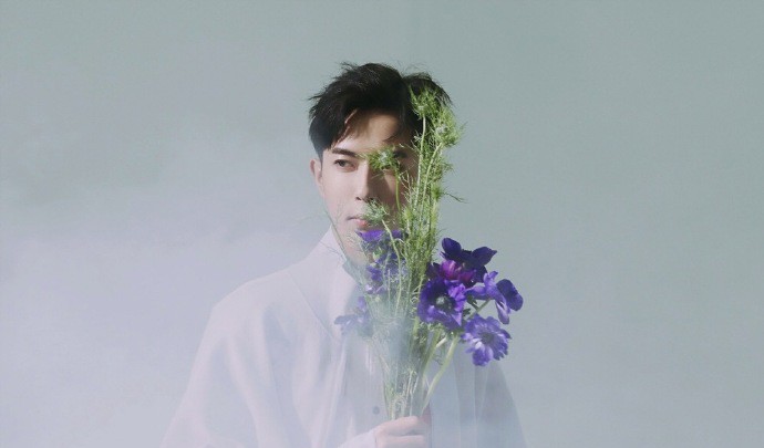 于朦胧时尚芭莎杂志图片