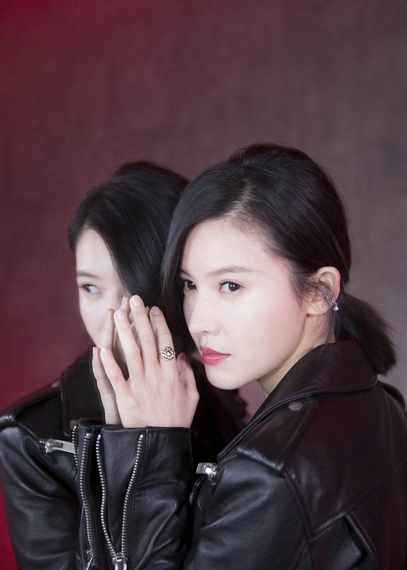 杨子姗图片 杨子姗机车风帅气图片
