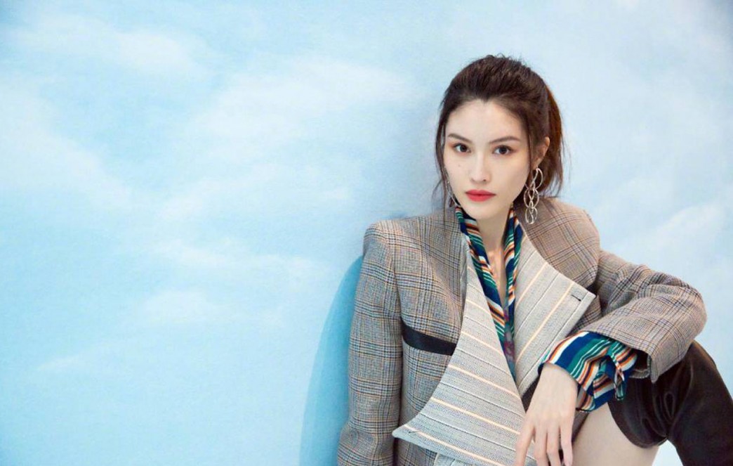 何穗图片 何穗路易威登活动照图片