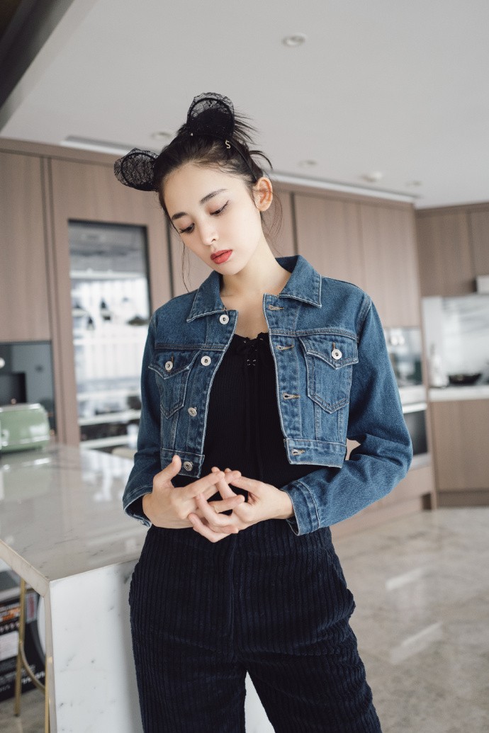 娜扎图片  古力娜扎俏皮可爱图片