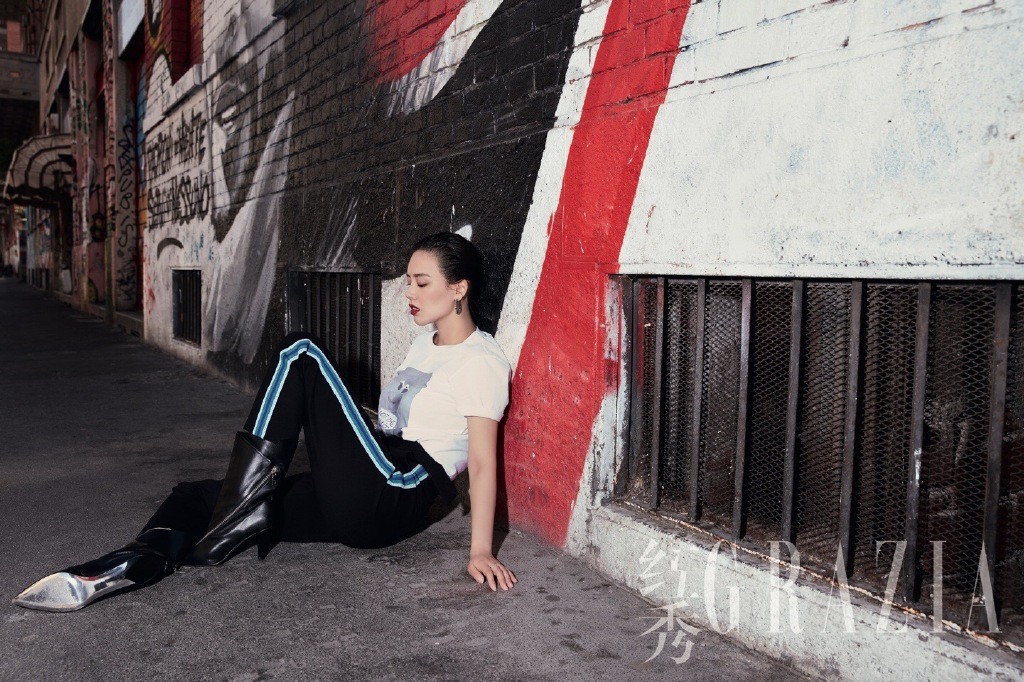 马思纯《红秀GRAZIA》十月刊封面图片