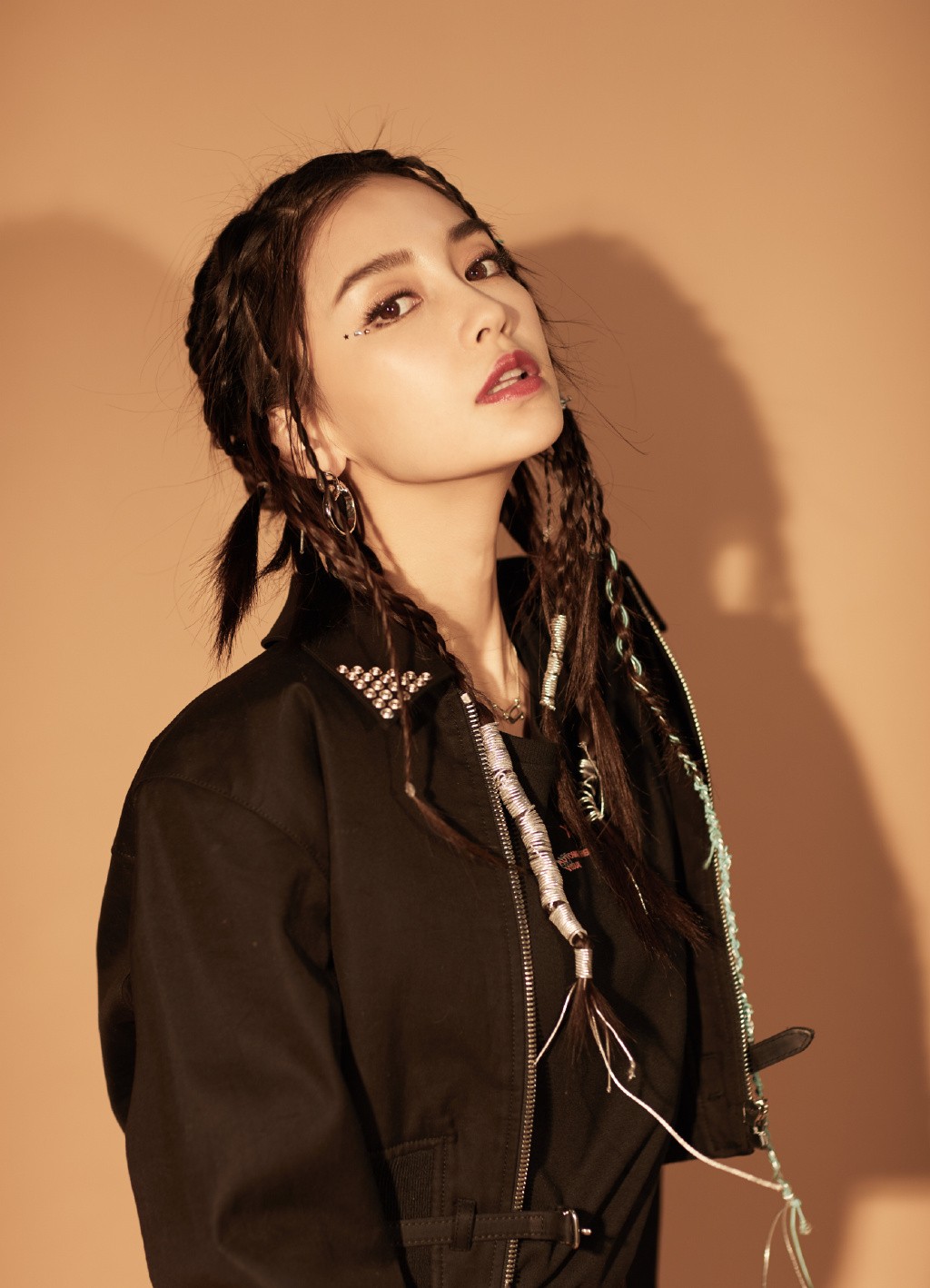 angelababyUGG官方 “精灵”派对夜个性
