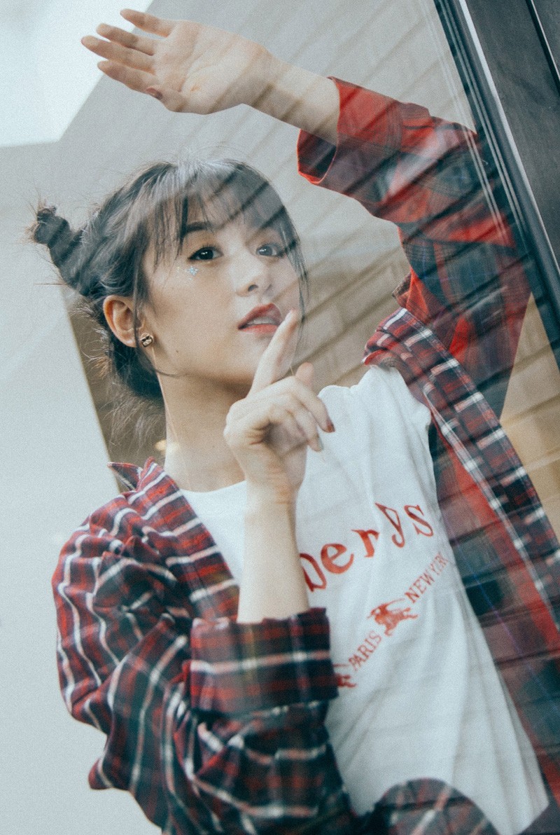 袁冰妍图片 袁冰妍甜美元气时尚