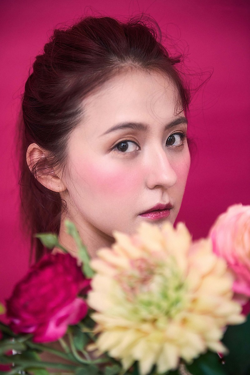 热依扎图片 热依扎时尚美妆图片