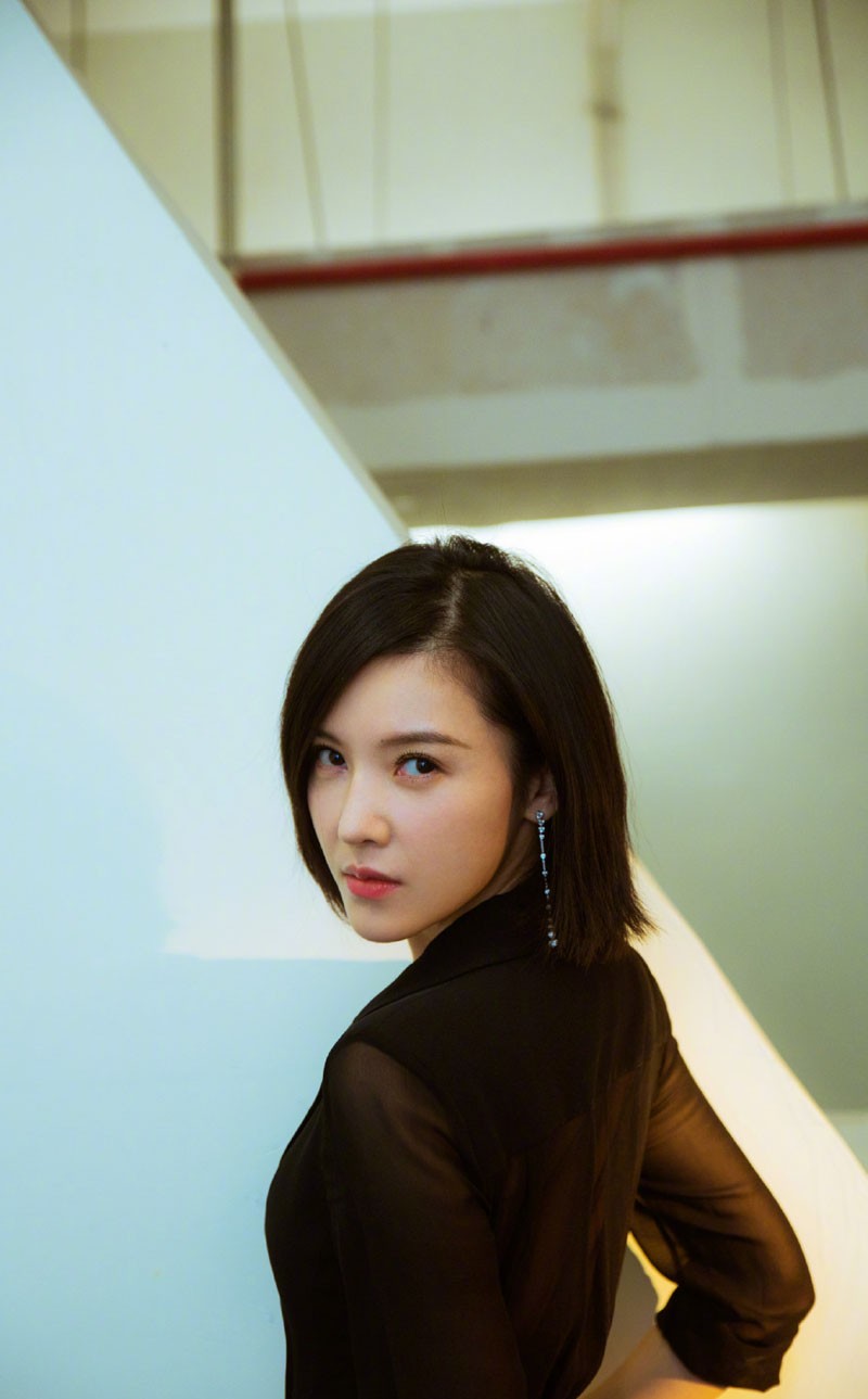 杨子姗图片 杨子姗知性优雅活动照图片