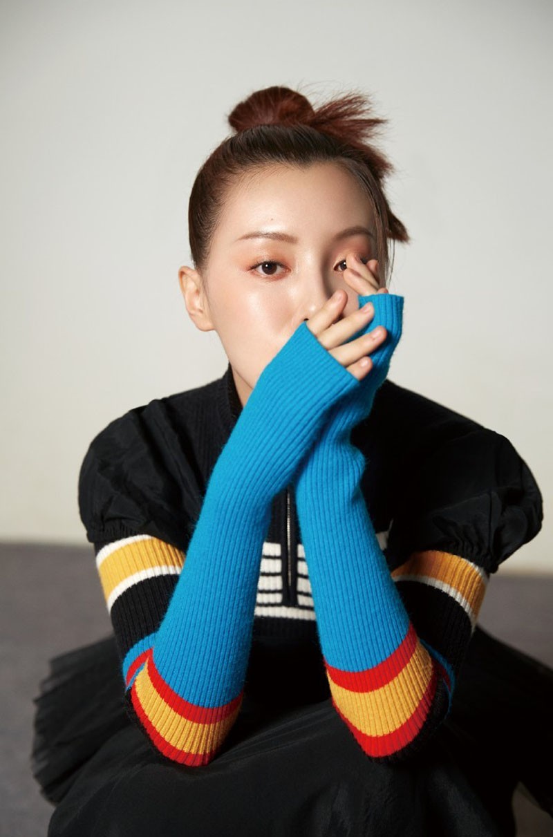 王鹤润图片 王鹤润杂志图片