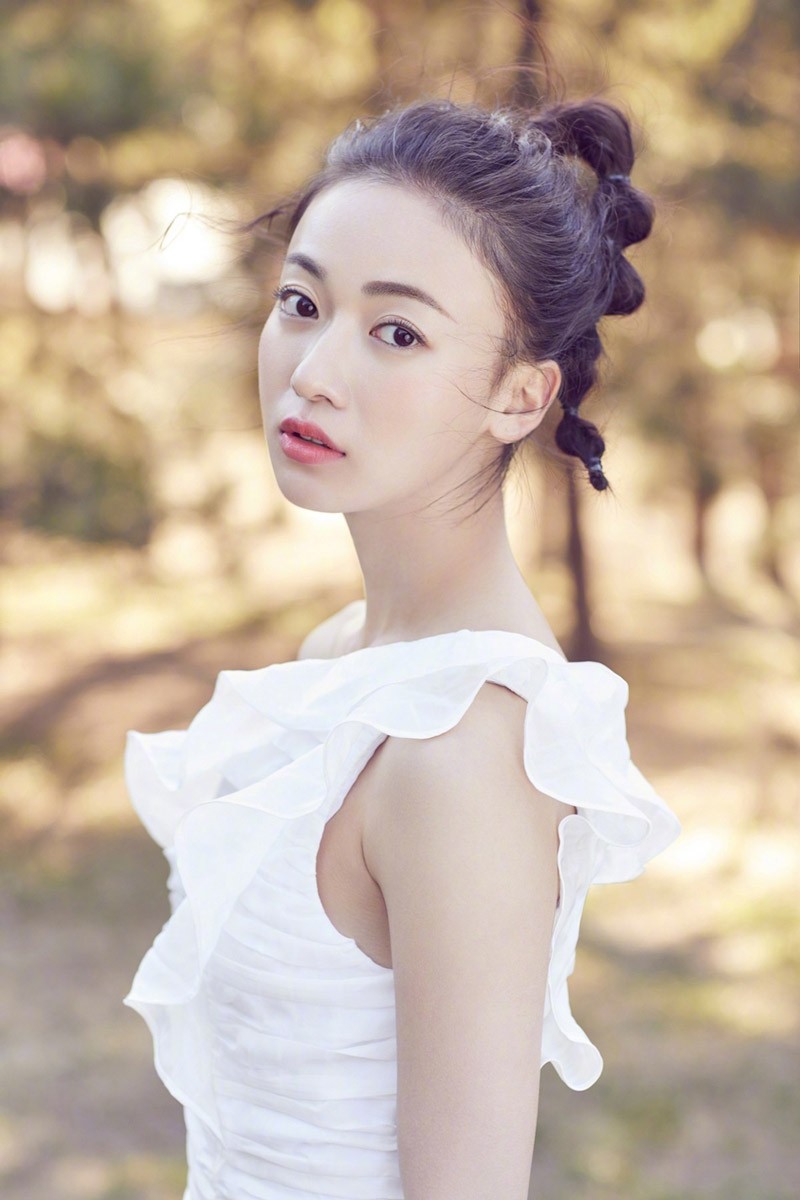 吴谨言图片 吴谨言清新唯美户外