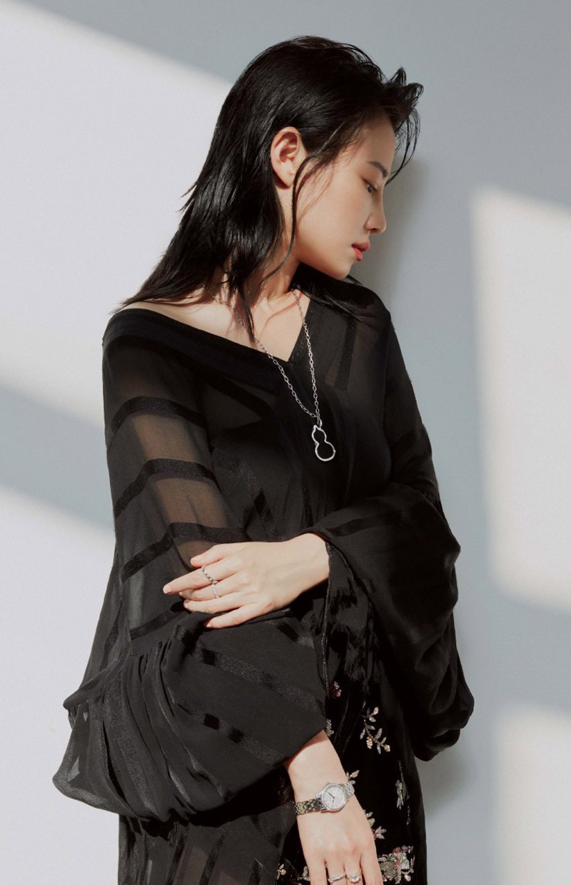 谭卓图片  谭卓时尚杂志