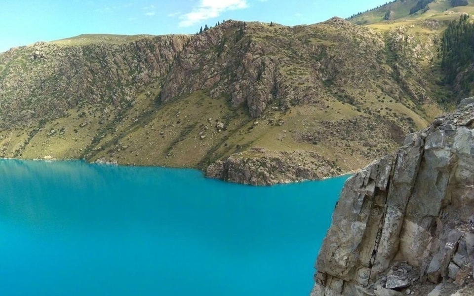 新疆昭苏玉湖唯美自然风景图片
