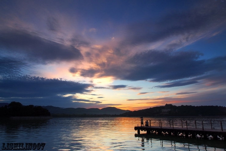 景色秀丽的颐和园风景图片