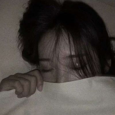很丧的头像女 冷酷 黑暗丧风格女头像哭泣