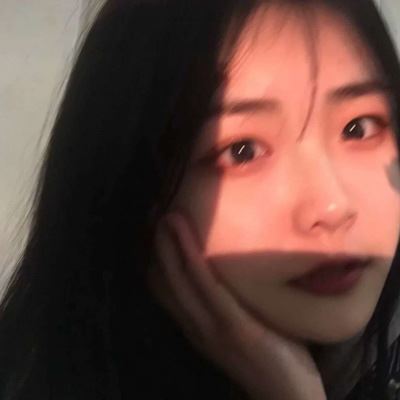 很丧的头像女 冷酷 黑暗丧风格女头像哭泣