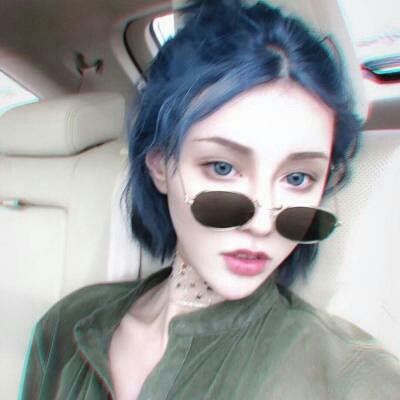 墨镜女生头像霸气范 酷酷的头像 女生 墨镜 戴帽子 霸气