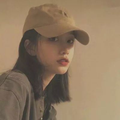 丧系头像女生网红很丧很抑郁的女头像真人眼红 超丧女头像 抑郁