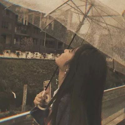 丧系头像女生网红很丧很抑郁的女头像真人眼红 超丧女头像 抑郁