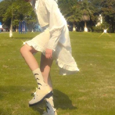 头像女生只露下半脸图片 女生露半脸头像