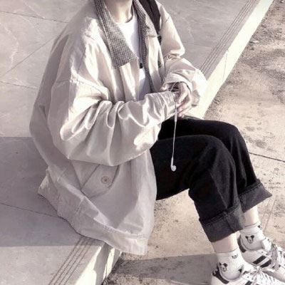 头像女生只露下半脸图片 女生露半脸头像