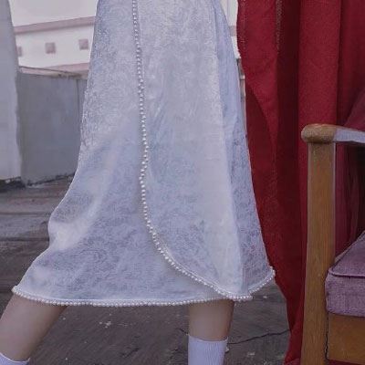 头像女生只露下半脸图片 女生露半脸头像