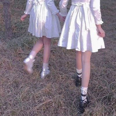 头像女生只露下半脸图片 女生露半脸头像