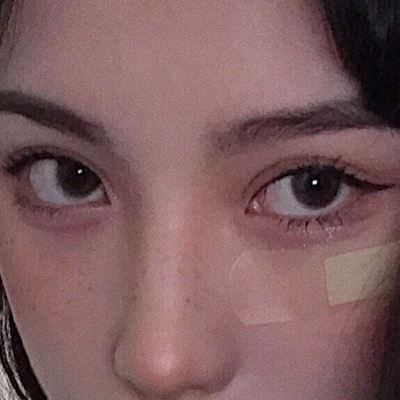 局部头像女 高清 局部头像女白色