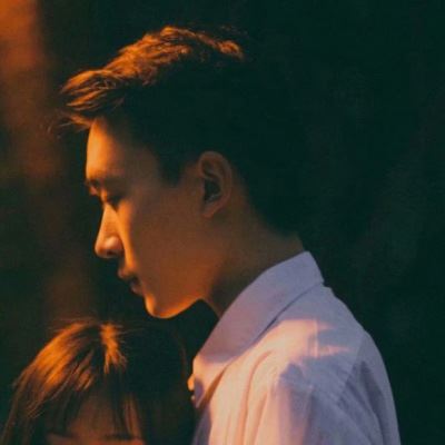 情侣头像一男一女 一左一右 复古 复古风情侣头像一左一右