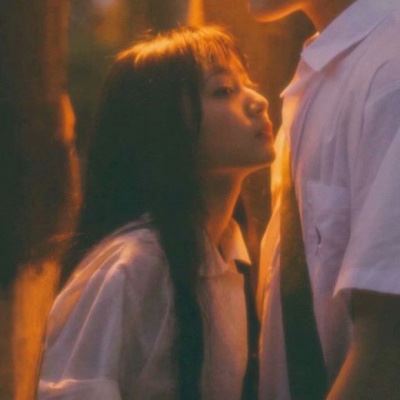 情侣头像一男一女 一左一右 复古 复古风情侣头像一左一右