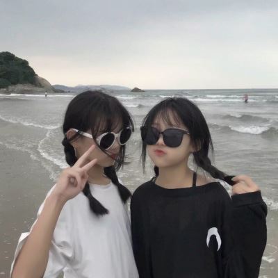 好看的闺蜜头像 霸气二人闺蜜头像一人一张真人