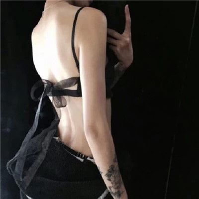 寂寞孤独伤心的女生头像图片 孤独落寞女生头像