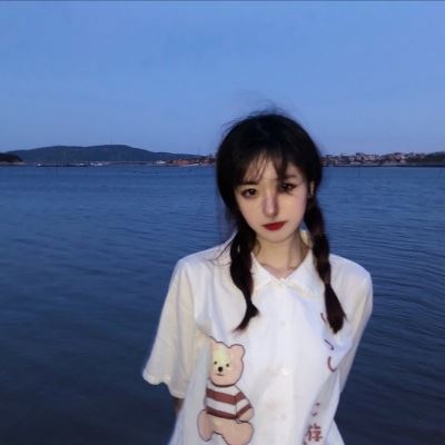高清蓝色系女生头像 超级好看的蓝色系女生头像