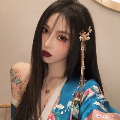 高清蓝色系女生头像 超级好看的蓝色系女生头像