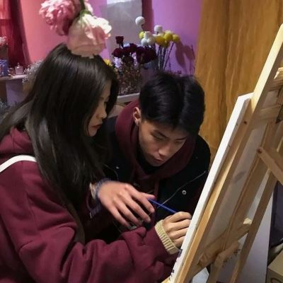 情侣头像真人两张配对 情侣头像双人两张真人不露脸