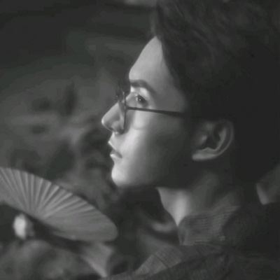 情侣头像 黑白 一人一半 情侣头像图片一人一张黑白