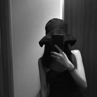 情侣头像 黑白 一人一半 情侣头像图片一人一张黑白