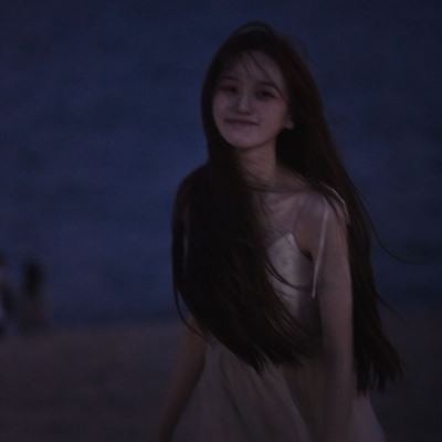 蓝色意境头像女 蓝色系仙气女头像