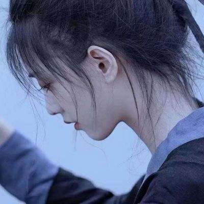 蓝色意境头像女 蓝色系仙气女头像