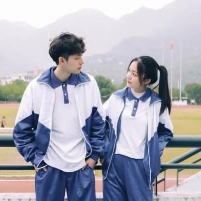 情侣头像学生校服版的一对 校服情侣头像一男一女 校园风