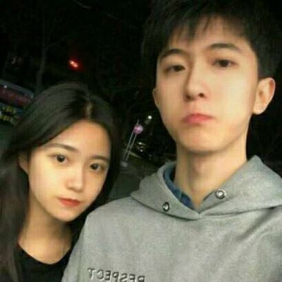 情侣头像真人一人一半2022新款个性 情侣头像一人一半个性 呆萌