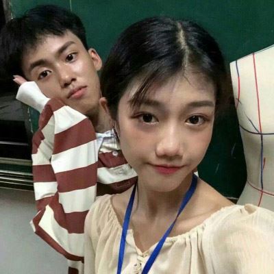 情侣头像真人一人一半2022新款个性 情侣头像一人一半个性 呆萌
