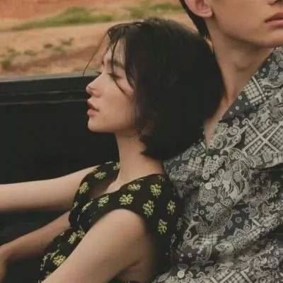 情头超甜超宠溺那种一人一半 超甜的情侣头像一人一半分开