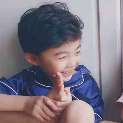 小孩子情侣头像萌萌哒个性一对真人 情侣头像呆萌一对小孩 真人