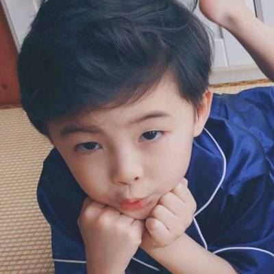 小孩子情侣头像萌萌哒个性一对真人 情侣头像呆萌一对小孩 真人