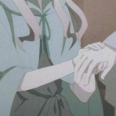 情侣头像一前一后牵手一人一张 情侣头像牵手照只有手一对