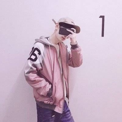2022最火情侣头像一人一张 2022最好看的情侣微信头像
