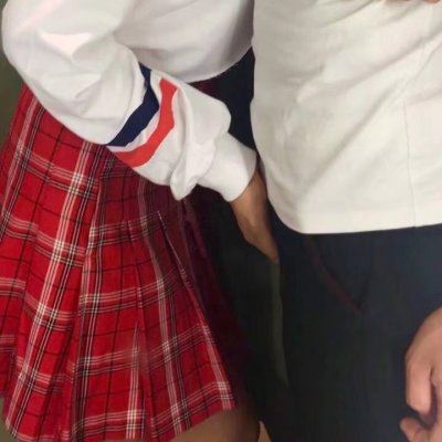 情头污一点的两张分开情侣头像骚气接吻 情头污一点的两张分开情侣头像骚气接吻动漫
