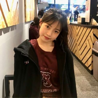 女头同一个人系列照片霸气 女头像一人多张