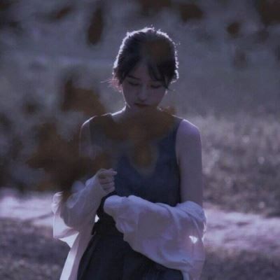 网图女生头像真人超清 遮脸 网图女生头像真人超清16