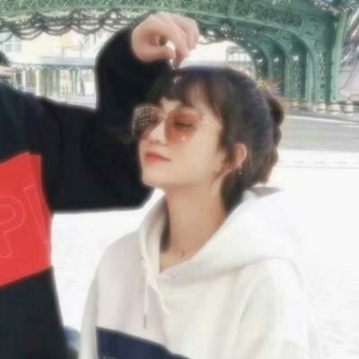 情侣头像真人两张配对唯美 情侣头像 真人情头双人