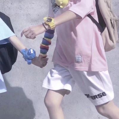 手拉手情侣头像一对两张 情侣头像手拉手的图片