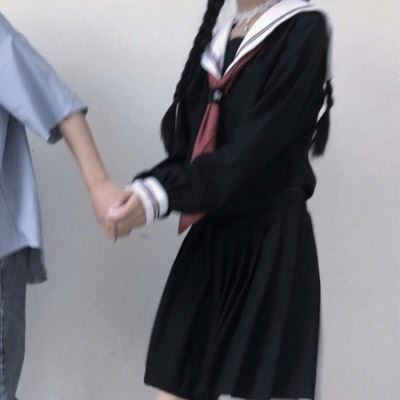 手拉手情侣头像一对两张 情侣头像手拉手的图片