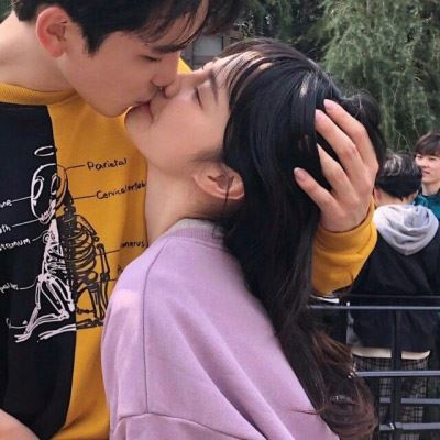 超甜的情侣头像一人一半图片 超甜情侣头像一人一张